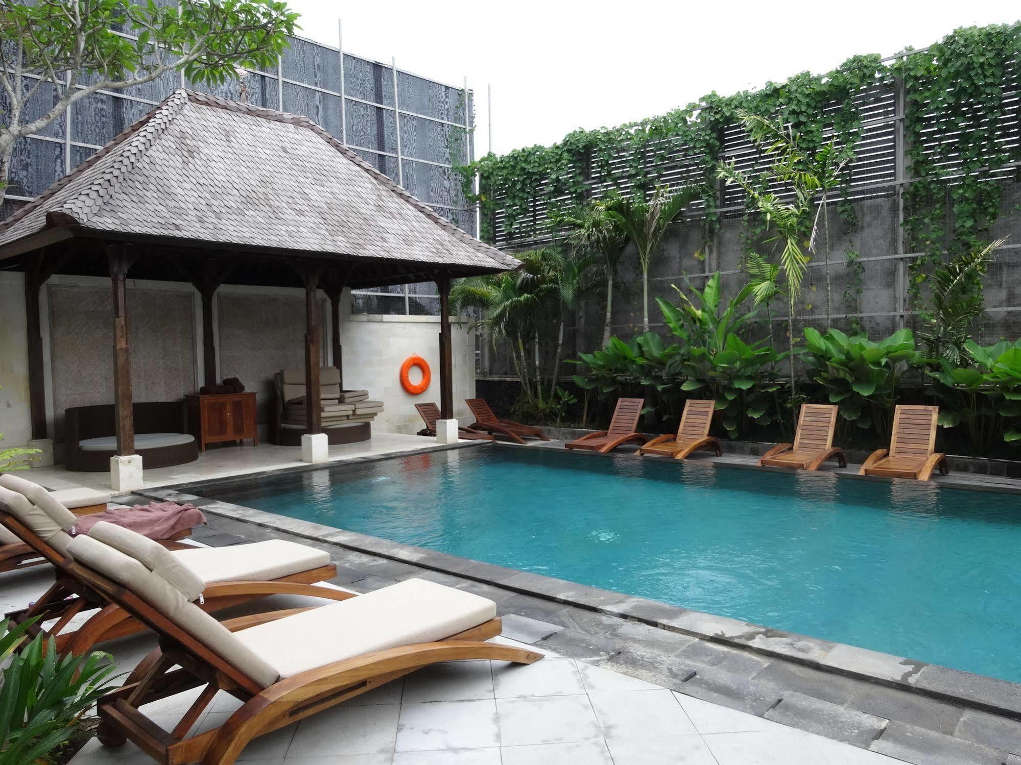 Ubud Village Hotel Zewnętrze zdjęcie